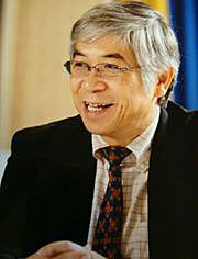 医療法人社団　森岡皮膚科医院　院長　森岡　眞治